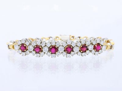 Bracelet 5,20 ct. Rubies, Diamonds 18 kt. Gold IGI certificate. Product Description: 
Material: 