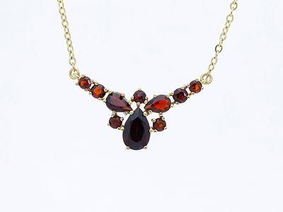 Collier 2,00 ct. Garnets 333 Yellow gold 8 kt. Product Description: 
Material: Yellow gold 