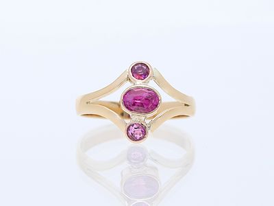 Ring 1,50 ct. Rubin 585 / 14 Karat. Artikelbeschreibung: 
Gewicht: ca. 3,04 Gramm