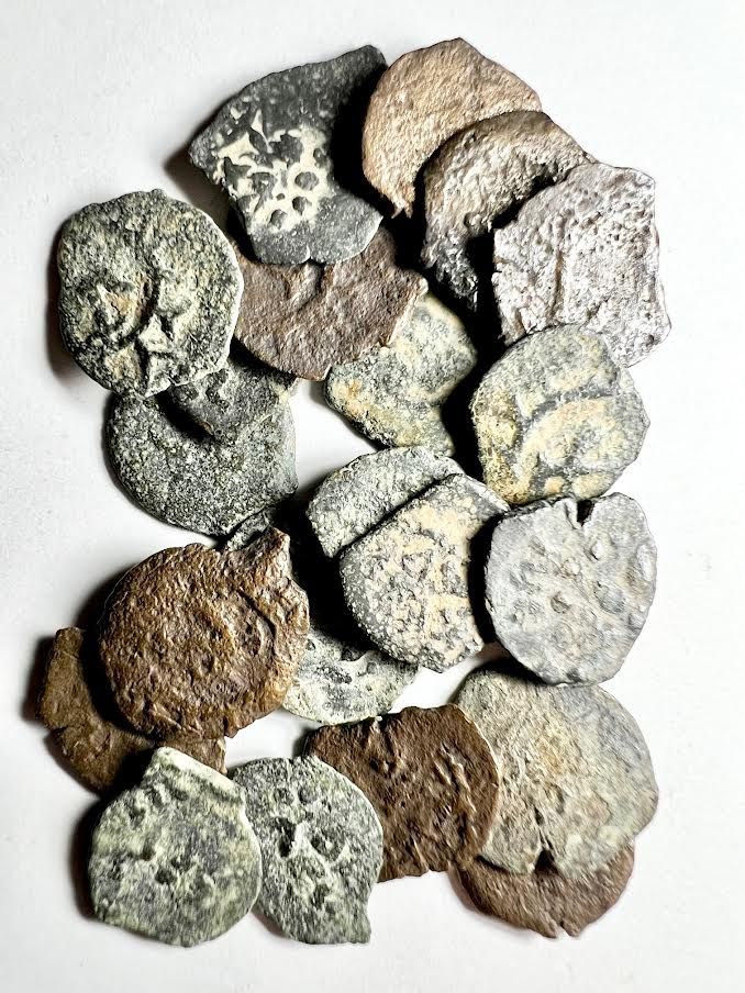 A Lot of 21 Bronze Coins of Herod the Great, 40 – 4 BCE. Of different types. Fine - Very Fine. 