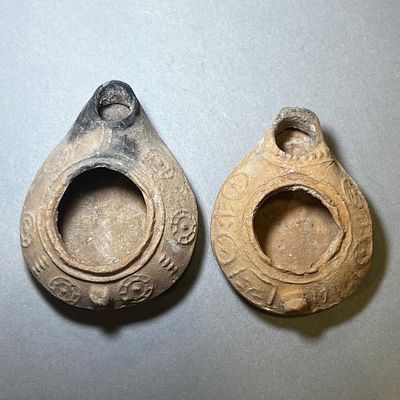 A Lot of 2 Roman Terracotta Oil Lamps. 3nd - 4th century CE. 7.5 and 6.7 cm. In very good 