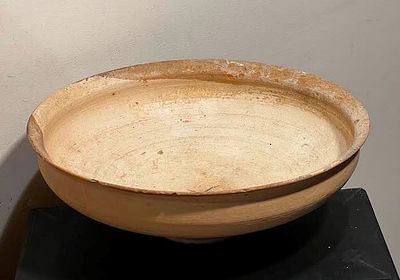 A Canaanite White Slip Terracotta Bowl. Late Bronze Age, 16th - 15th century BCE. 19.0 cm in 