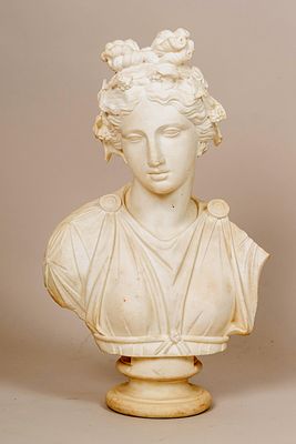 Thalia Godness of Comedy, in ancient Roman manner. Sculpted white marble. On round base. 