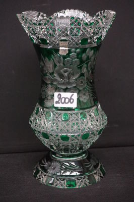 MEISSEN - Prachtige groene vaas in handgeslepen kristal - Gesigneerd - H: 30 cm