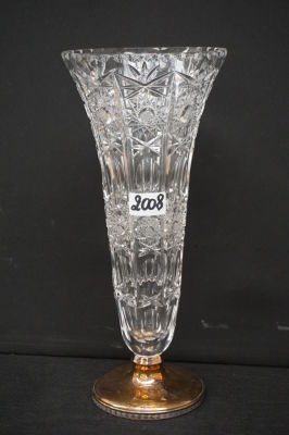 VAAS IN HANDGESLEPEN KRISTAL OP VOET IN ZILVER - Keurstempels - WOLFERS - H: 39 cm