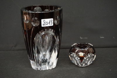 VAL SAINT LAMBERT - 2 vazen in handgeslepen kristal - Model 1925 - Gesigneerd - H: 8 tot 23 cm