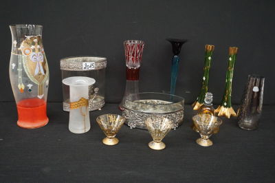 MOOI LOT GLAS EN KRISTAL - Waaronder VAL SAINT LAMBERT - tafelbel, vazen,… - Hoogte tot 30 cm