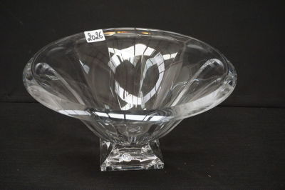 GROTE COUPE OP VOET IN BOHEEMS KRISTAL - Diameter: 37 cm