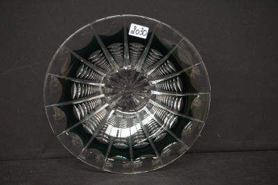 VAL SAINT LAMBERT - Grote schaal in handgeslepen groen kristal - Gesigneerd - Diameter: 38 cm