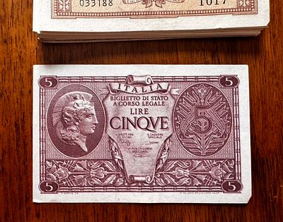 Lot of 28 Banknotes – 5 Lire Kingdom of Italy – 1944 State Notes – Near UNC
. Beautiful lot of