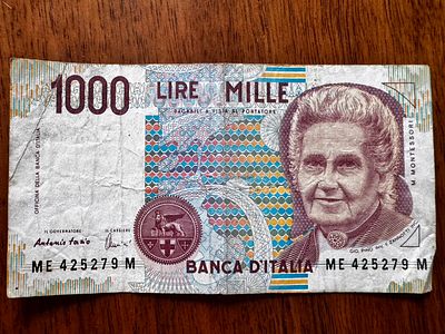 1000 Lire Montessori – 1990s Italian Banknote – Bank of Italy
. 1000 Lire Italian banknote