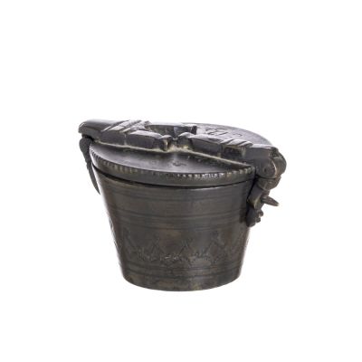 CAIXA DE PESOS. Portuguesa, do s&eacute;c. XVIII em bronze com marcas de Almotac&eacute;s. 