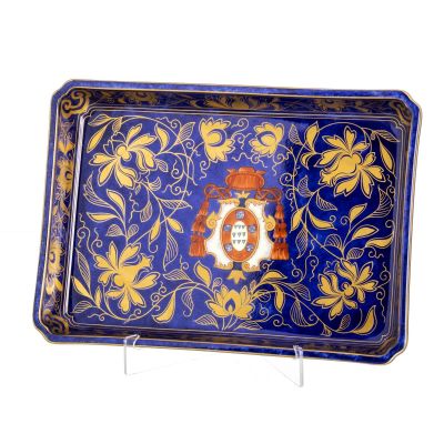 BANDEJA COM ARMAS DOM LU&Iacute;S DA CUNHA. Em porcelana da Vista Alegre 