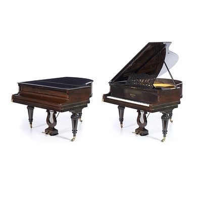 PIANO PIXYEL (1890-1900 ). Grande piano folheado em madeira de &eacute;bano, com o n&uacute;mero 