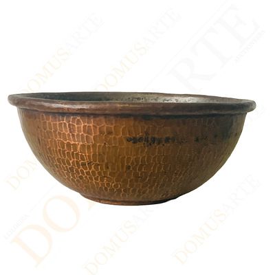 Forma em cobre s&eacute;c XVIII/XIX. formato redondo, cobre martelado, s&eacute;c XVIII/XX, com sinais de uso 