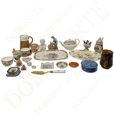 Lote de porcelanas portuguesas e europeias -Vista Alegre. porcelanas portuguesas e europeias 