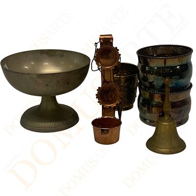 Lote de Objectos em Metal (6). lote de objectos em diversos materiais, em metal prateado 