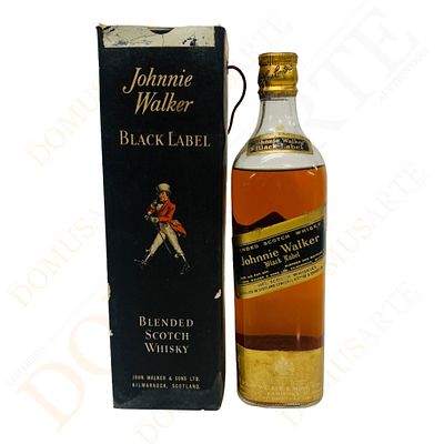 Johnnie Walker Black Label. Blended Scotch Whisky. Garrafa com caixa original. R&oacute;tulo John 