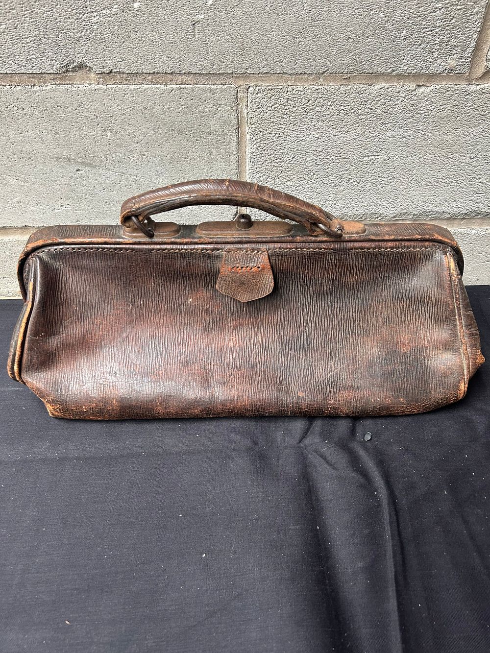 Lot 87: Vintage Leather Doctors Bag.