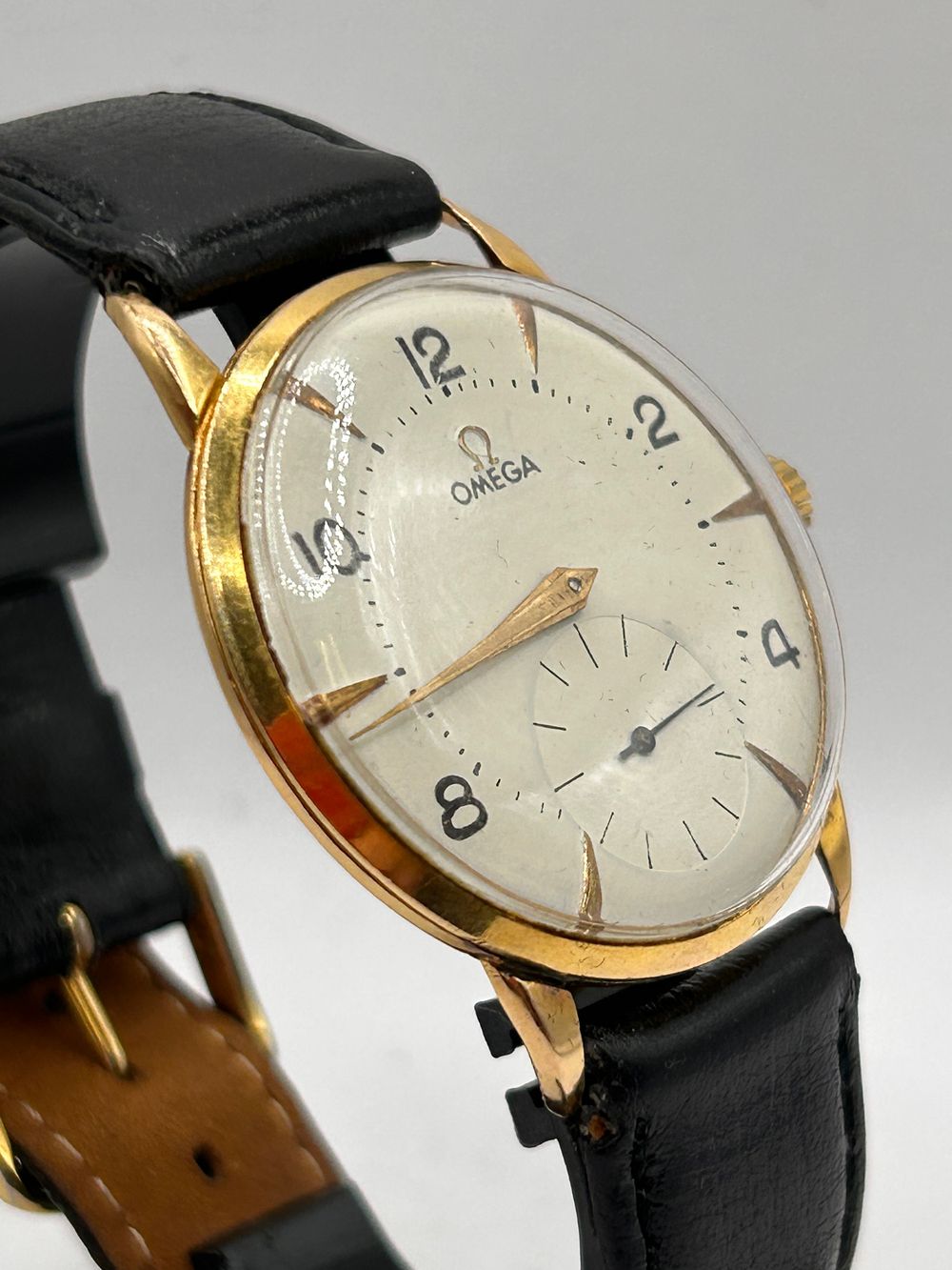 Lot 432: Gents 18ct Vintage Omega Watch, Large Face For...