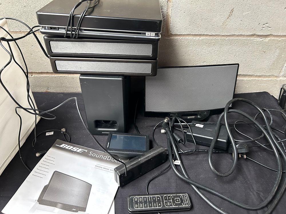 Lot 469: Box Of Electrical Items Including Bose.