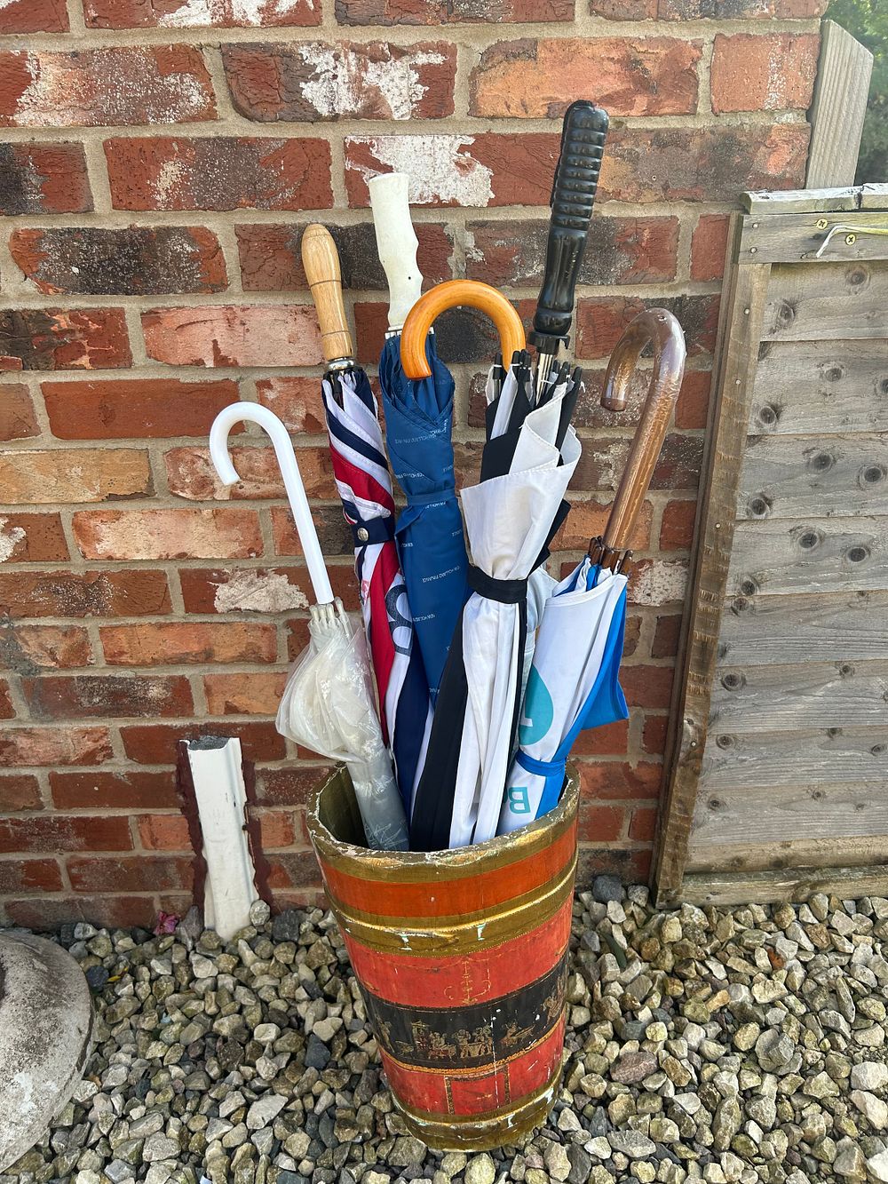 Lot 531: Stick Stand To Include Umbrellas Etc