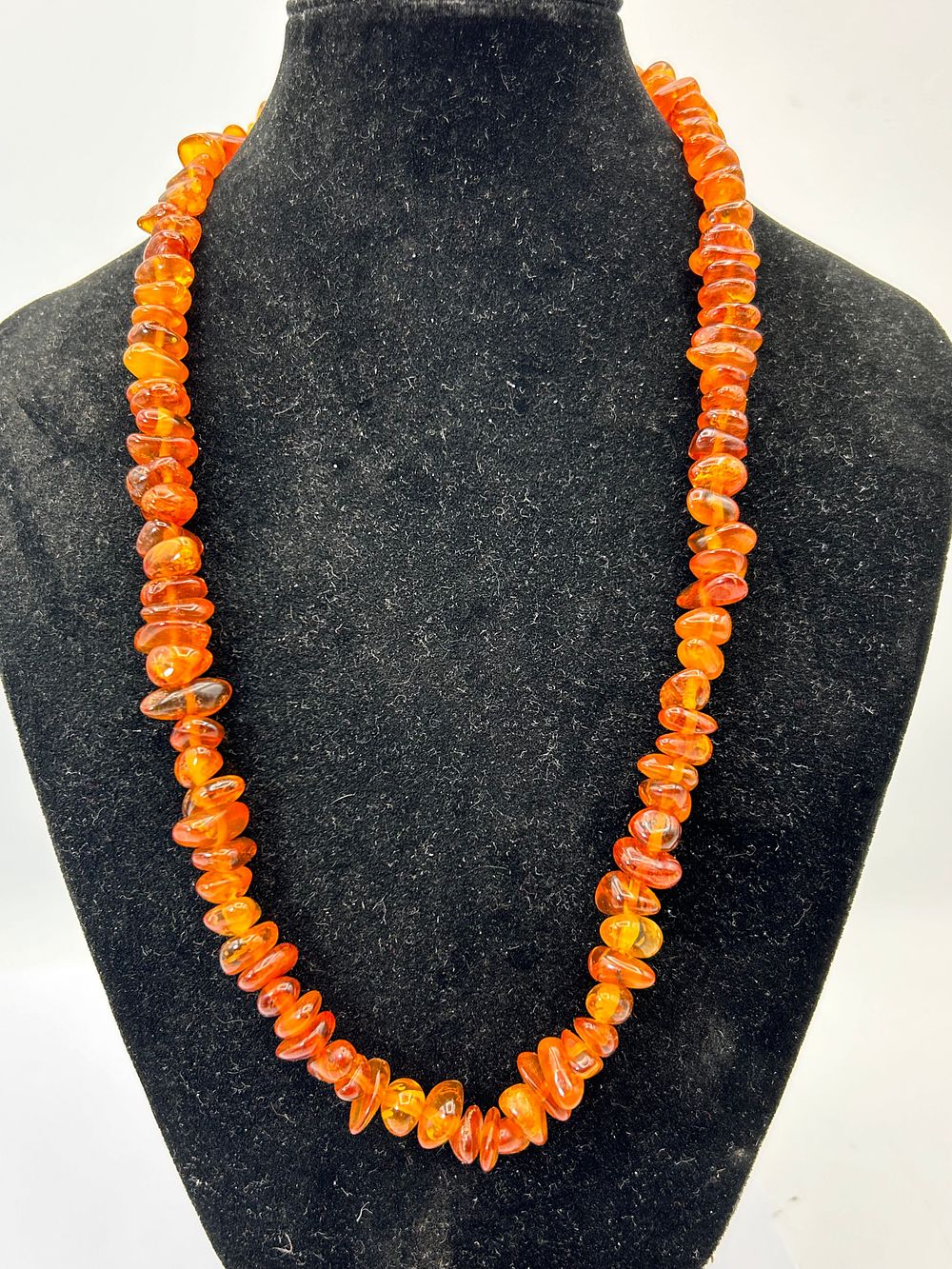 Lot 189: Vintage Amber Necklace.