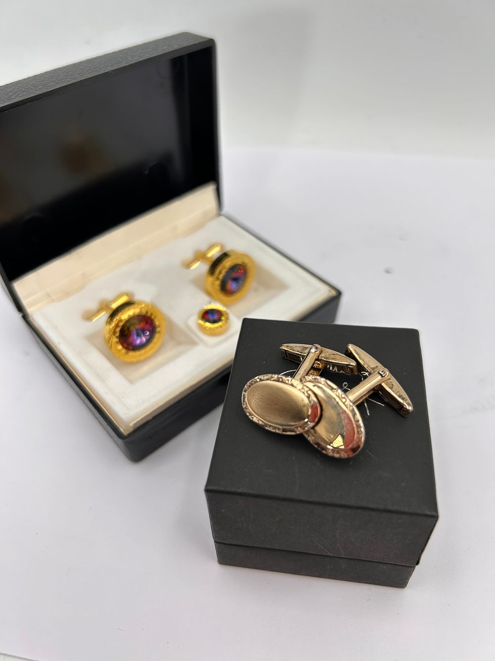 Lot 193: Pair Of Vintage Gold On Silver Cufflinks Plus...