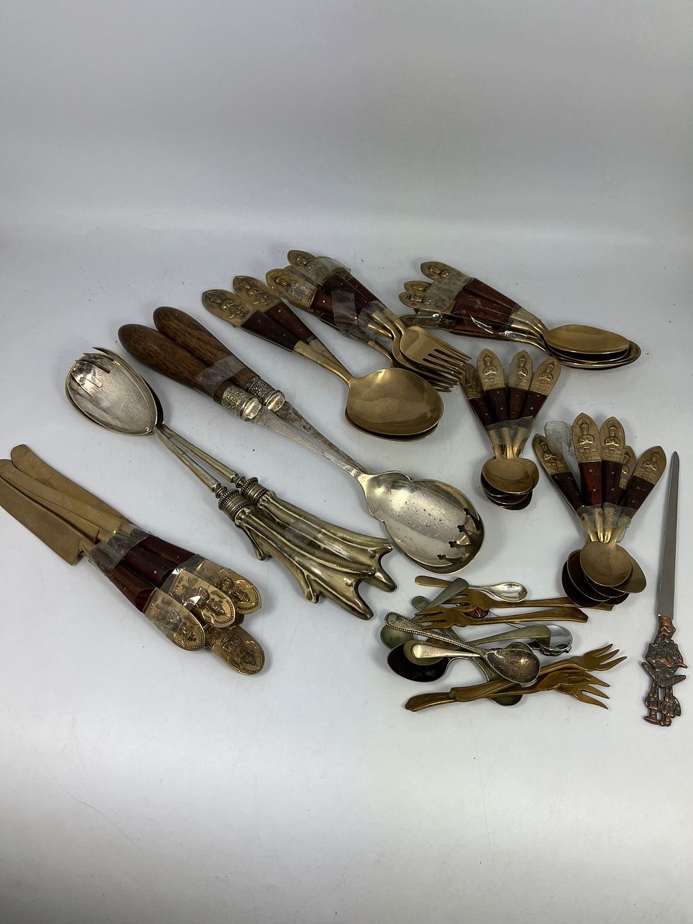 Lot 227: Variety Of Cutlery Sets.