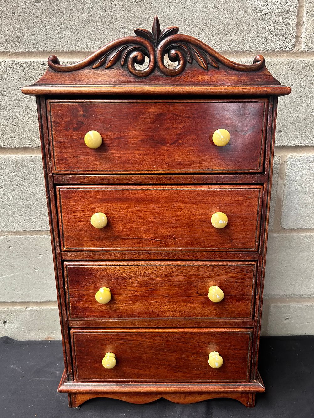 Lot 244: Apprentice Piece Chest Of Draws 20" 12".