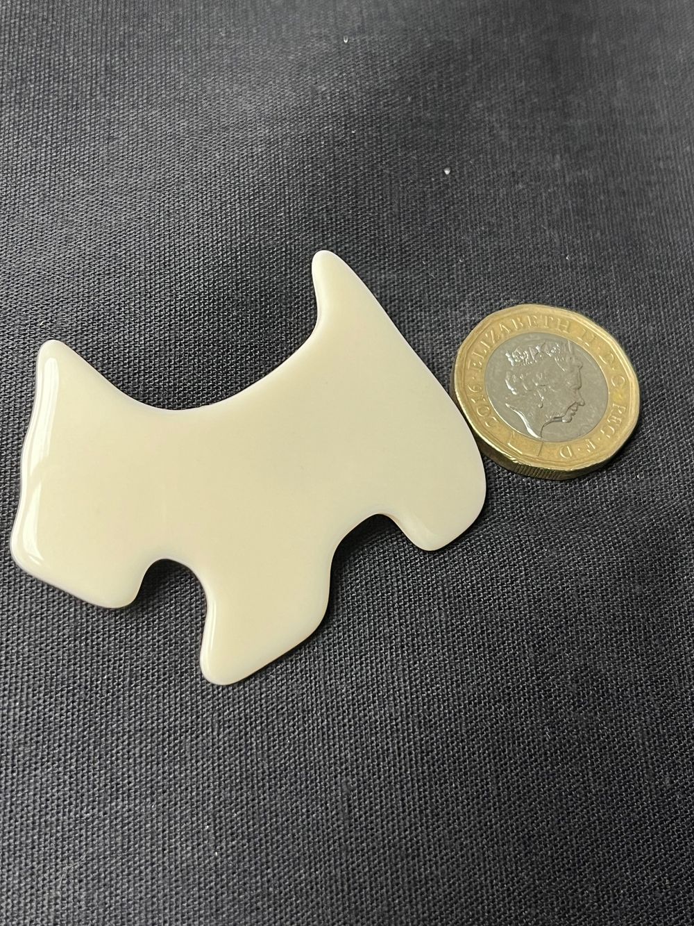 Lot 321: Agatha Paris Scottie Dog Brooch.