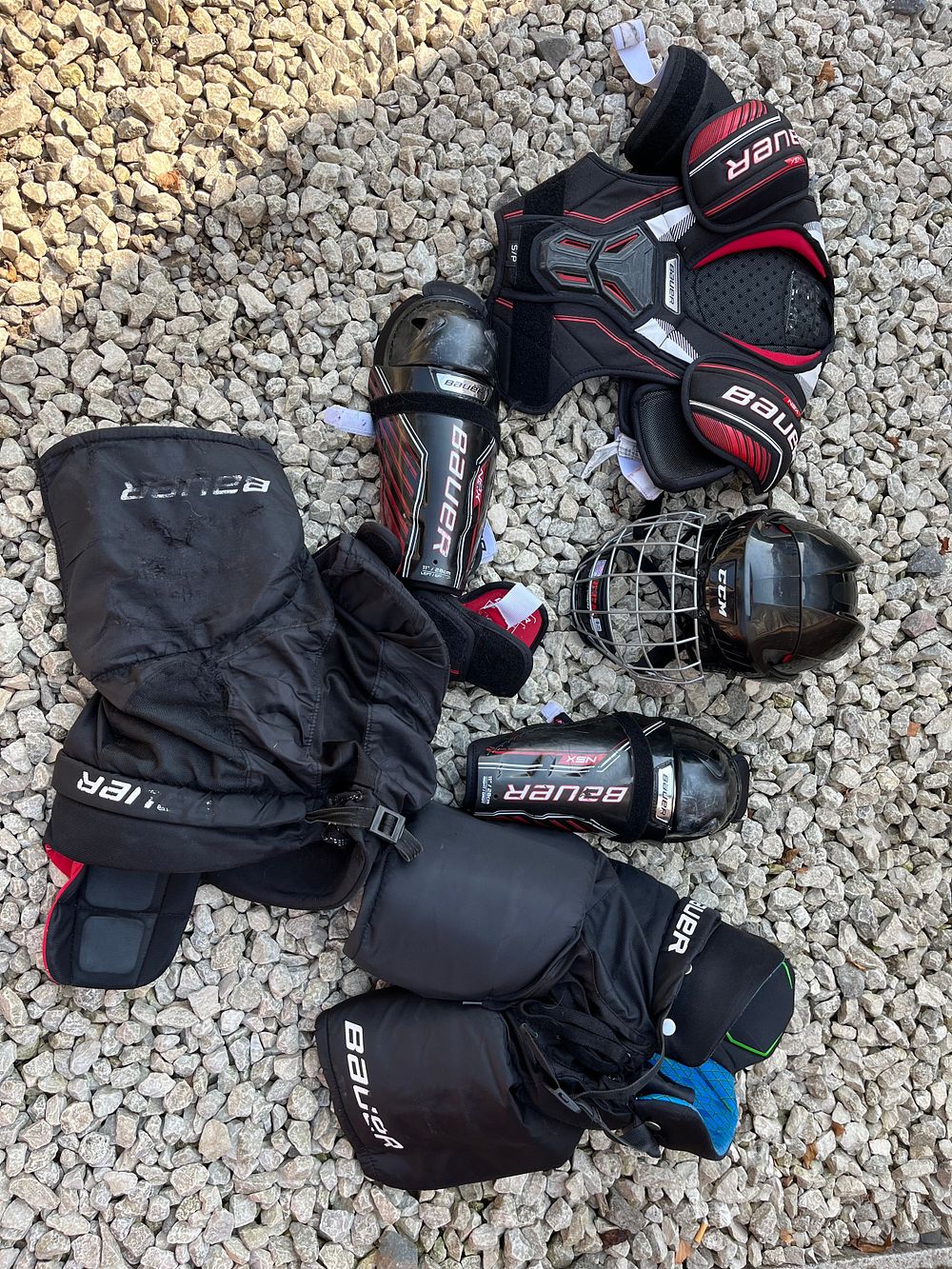 Lot 343: Ice Hockey Protective Gear.