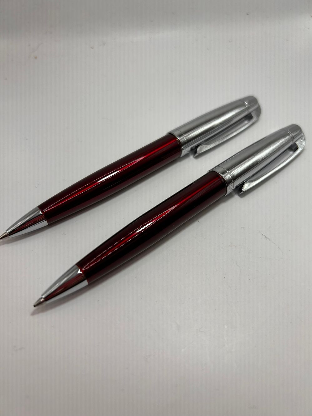 Lot 330: Stunning Sheaffer Pen And Pencil Set