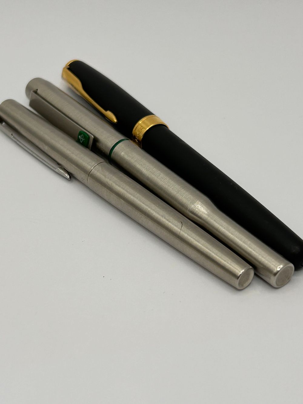 Lot 344: A Collection Of Vintage Parker Fountain Pens.