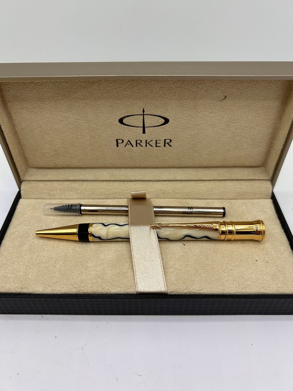 Lot 371: Boxed As New Parker Duo Fold Pen ,...