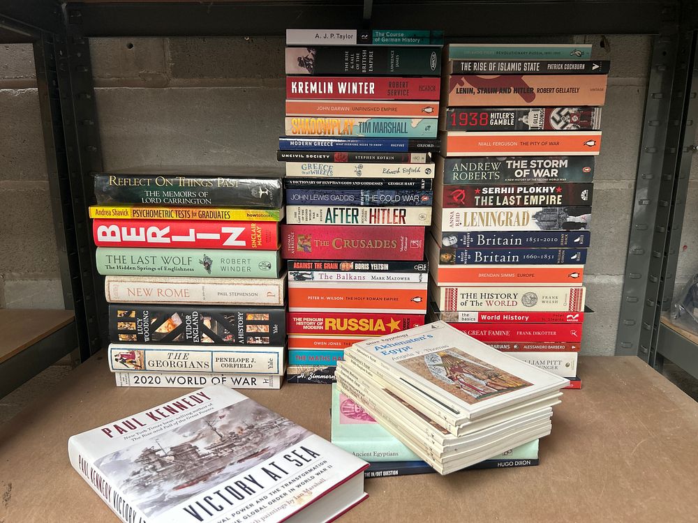 Lot 415: Various Non Fiction Books
