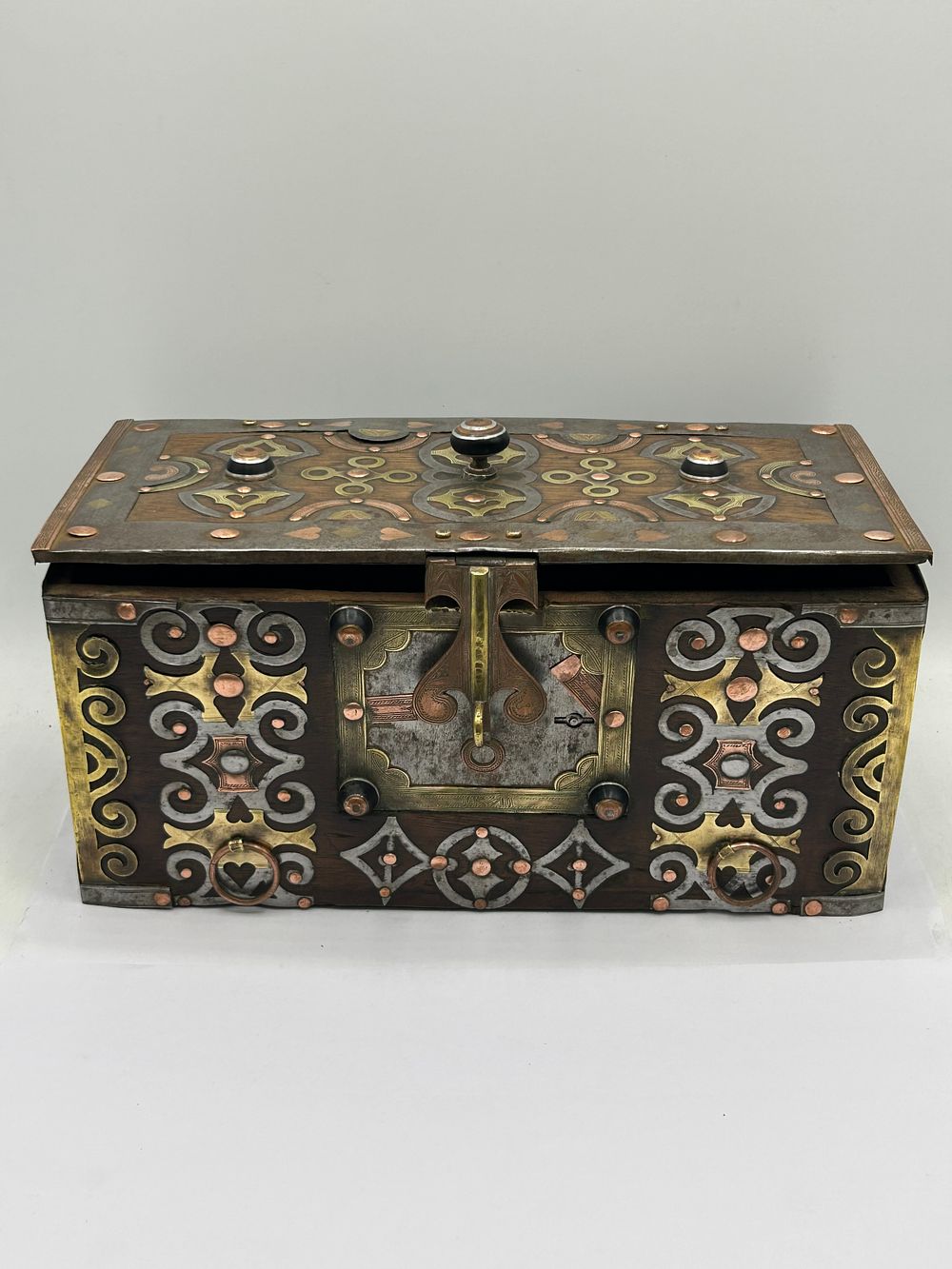 Lot 423: Antique Brass and Copper Inlay Box 10” Wide