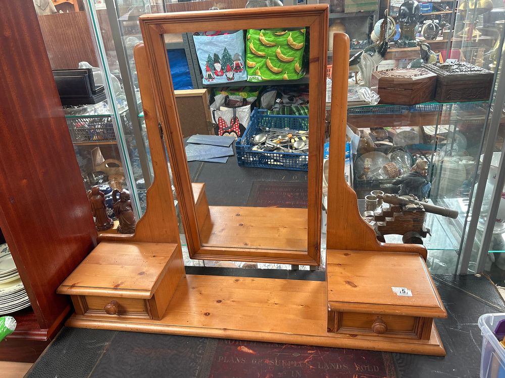 Lot 471: Pine Dressing Table Mirror