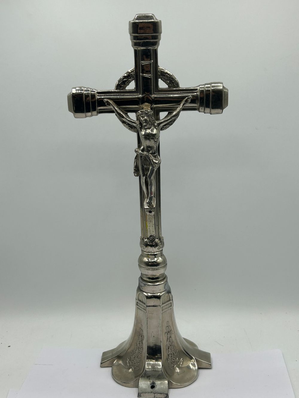 Lot 474: Chrome Detailed Crucifix Standing 16”
