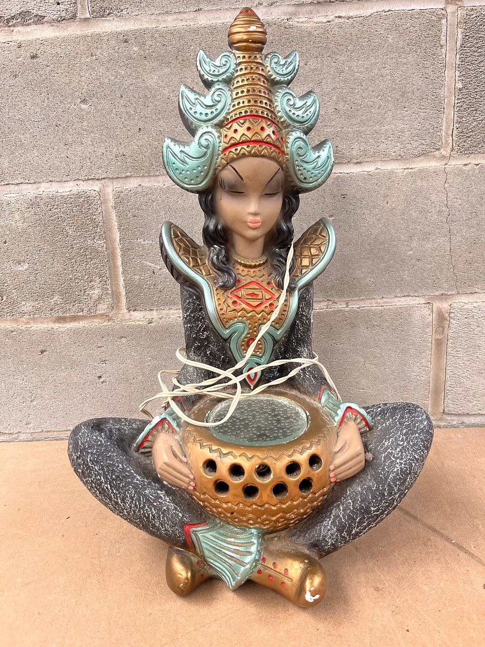 Lot 444: Mid-Century 1950s Tretchikoff Era Balinese Goddess Chalkware Lamp