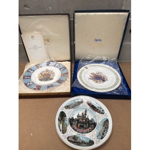 Lot 495: A Vintage 1950s Disneyland Castle Plate, Japan, and Two Royal Commemorative Plates, including Spode