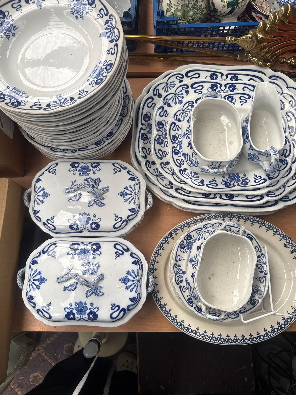 Lot 510: A 44 Piece Set of BWM & C 'Kings Lynn' Blue and White Transfer-Printed Dinnerware