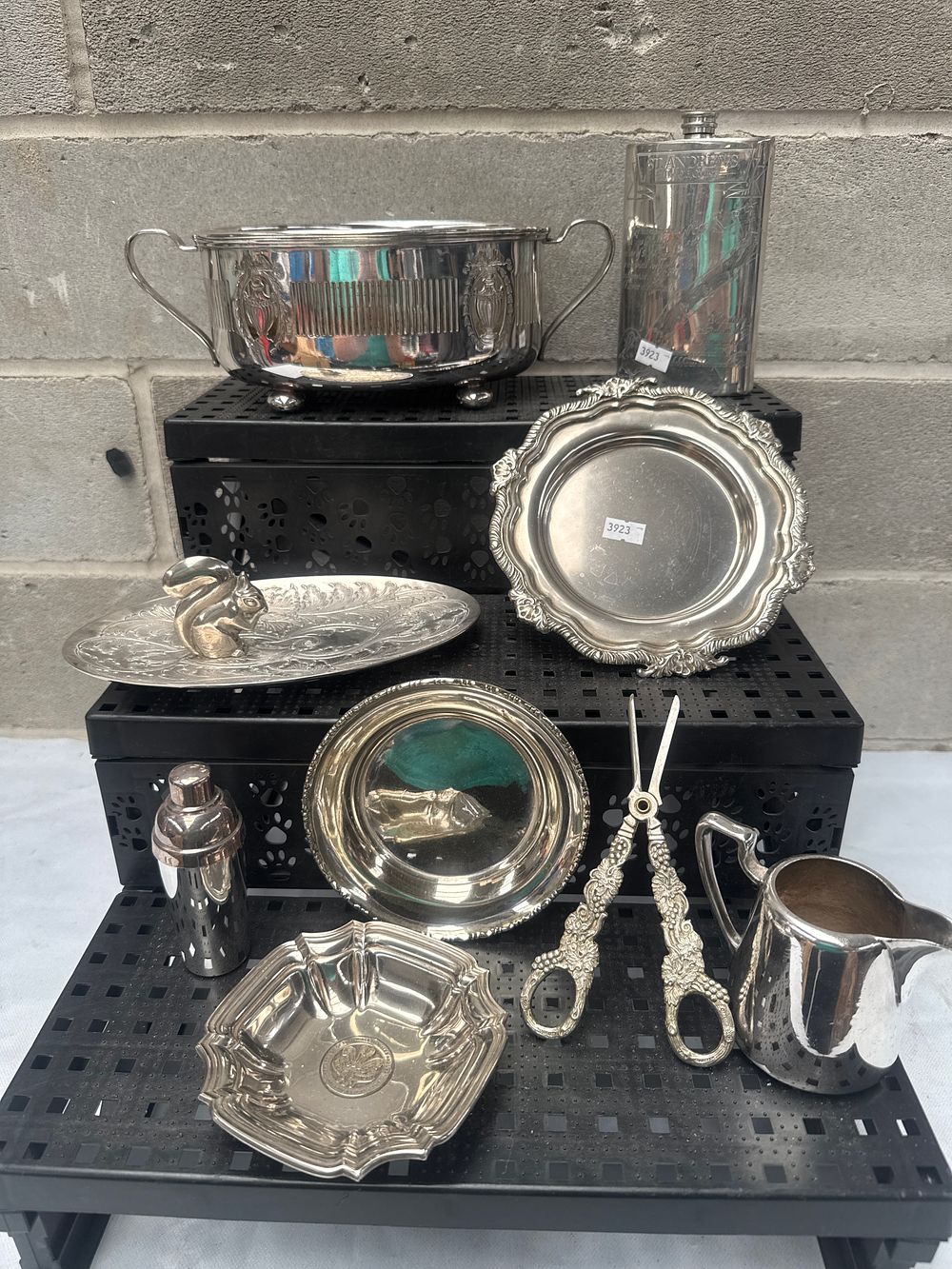 Lot 515: A Collection of Electroplated Nickel Silver Tableware, including a Prince of Wales & Lady Diana Commemorative Dish and a St. Andrews Golf Hip Flask