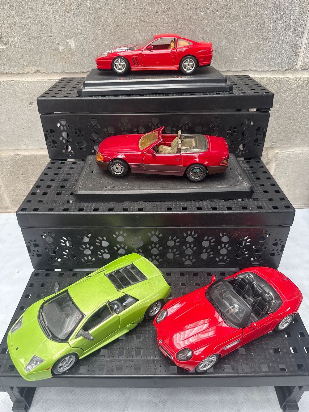 Lot 548: A Group of Four Maisto and Bburago Die-Cast Model Cars, including Ferrari and Lamborghini