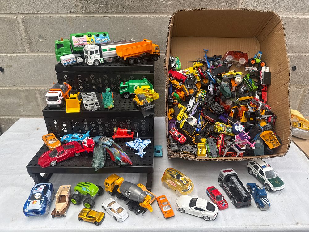 Lot 568: A Collection of Hot Wheels and Matchbox Die-Cast and Plastic Toy Vehicles