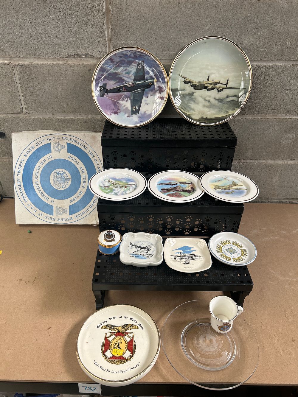 Lot 649: A Collection of Late 20th Century Royal Air Force and Aviation Commemorative Plates and Related Ephemera