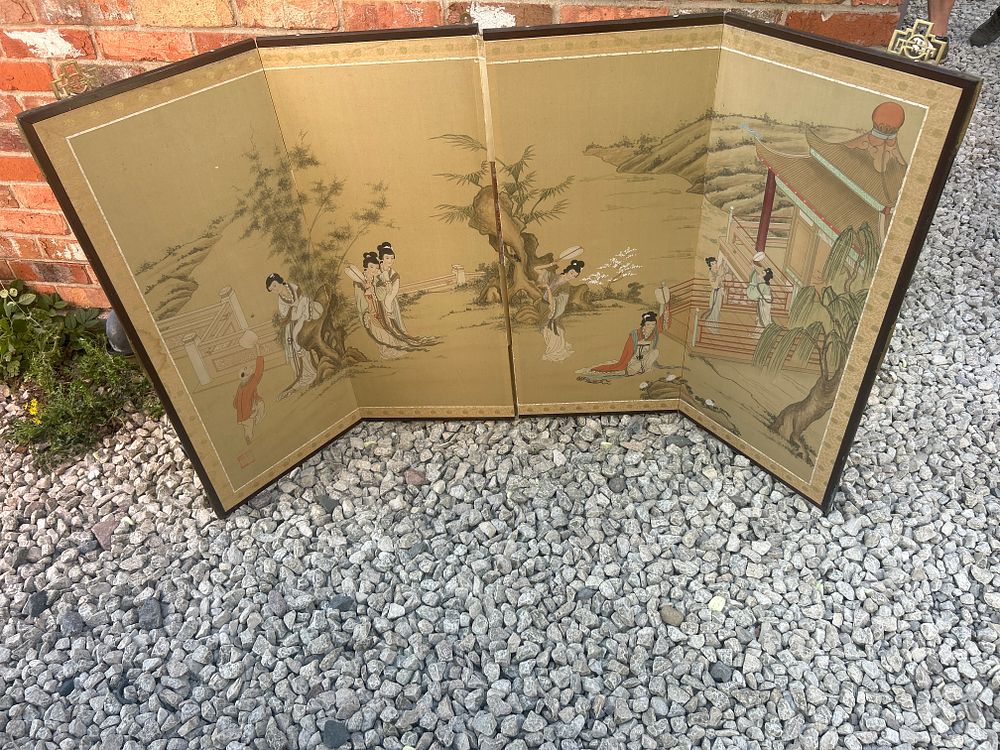 Lot 662: Japanese 4-Panel Byobu Geishas in Royal Country Palace Folding Screen, 60 x 35 inches