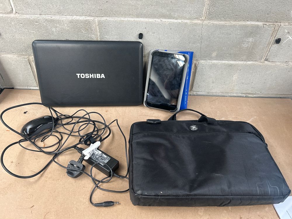Lot 669: A Group of Modern Electronics and Accessories including a Toshiba Satellite Laptop