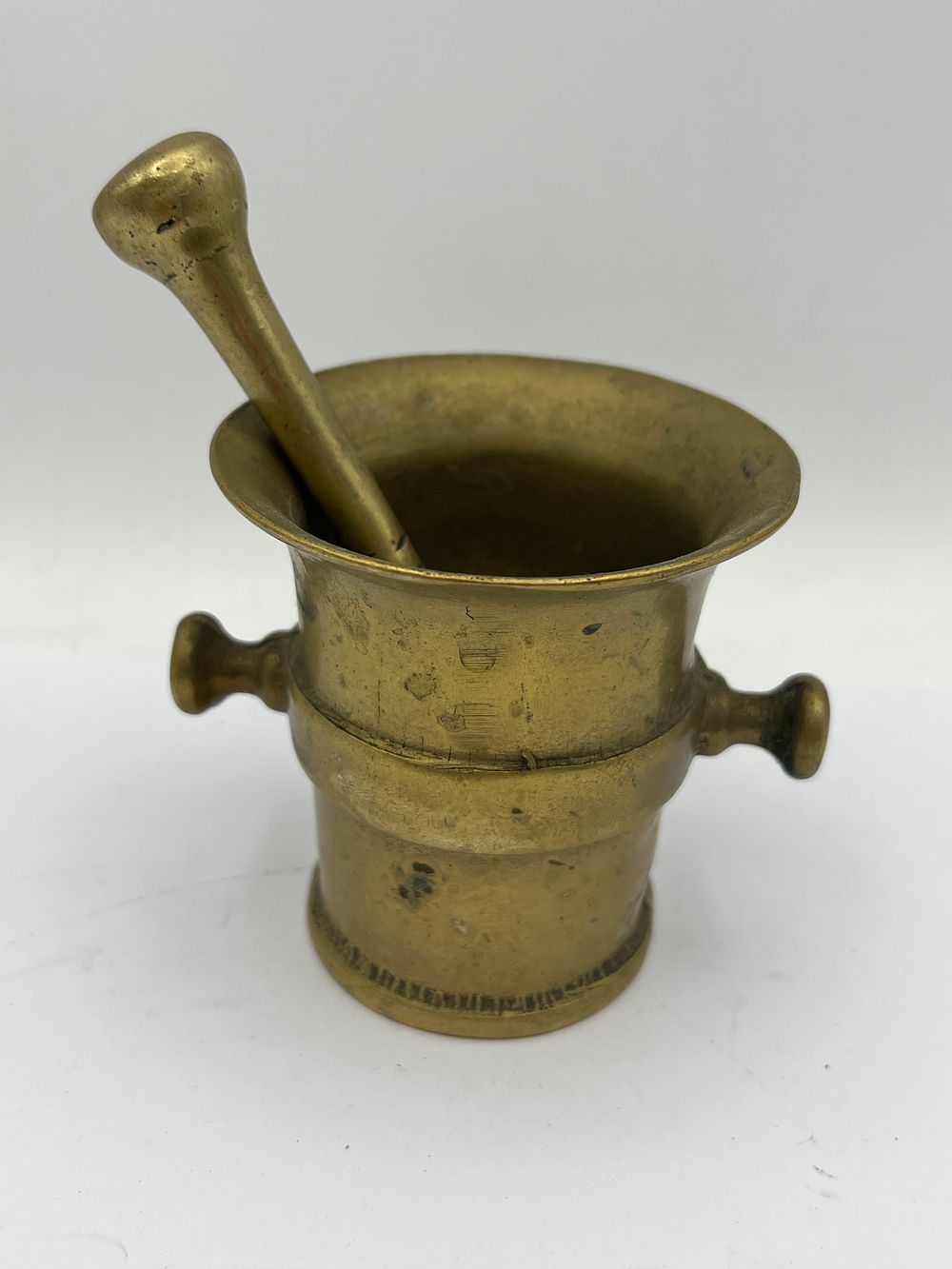 Lot 435: Vintage Heavy Brass Mortar and Pestle Set with Handles