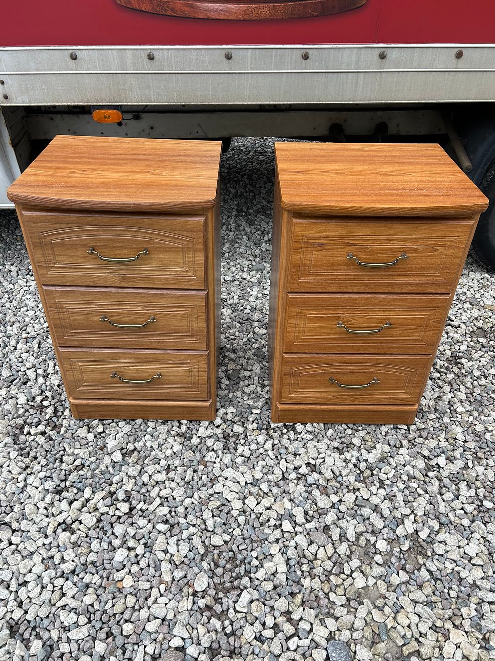 Lot 497: A Pair of Traditional-Inspired Three-Drawer Bedside Tables, Late 20th/Early 21st Century
